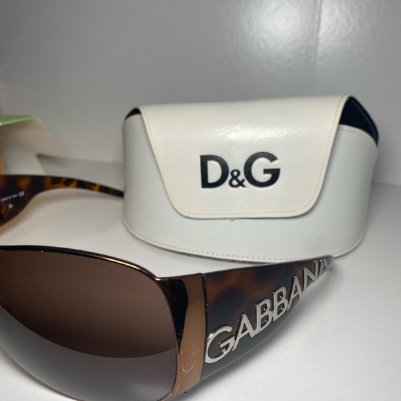DOLCE & GABBANA SUNGLASSES w/case - Picture 3 of 5